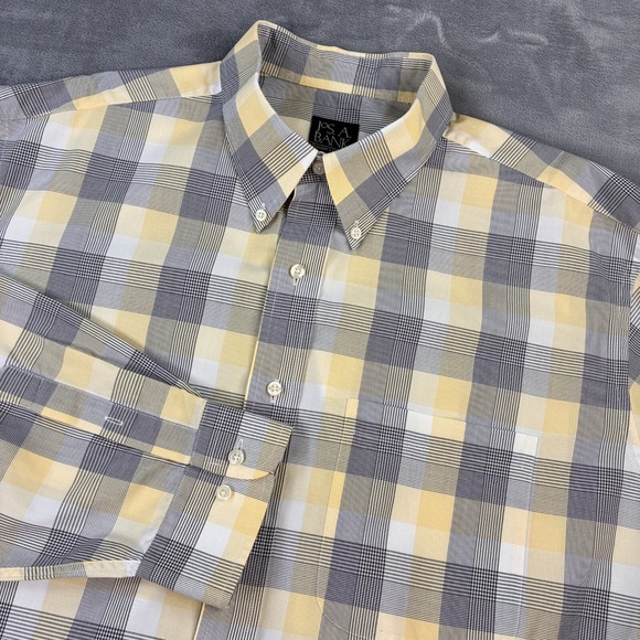 Jos. A. Bank Other - Jos A Bank Traveler's Collection Button Up Shirt Men's XL Long Sleeve Gray Plaid